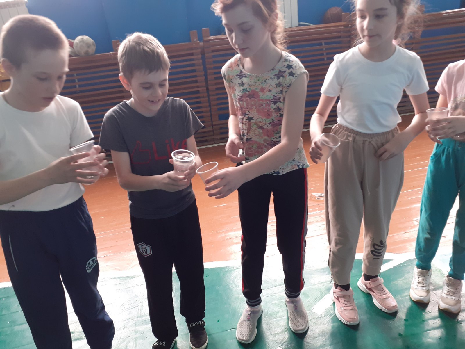 Спортивные соревнования. Водная эстафета.
