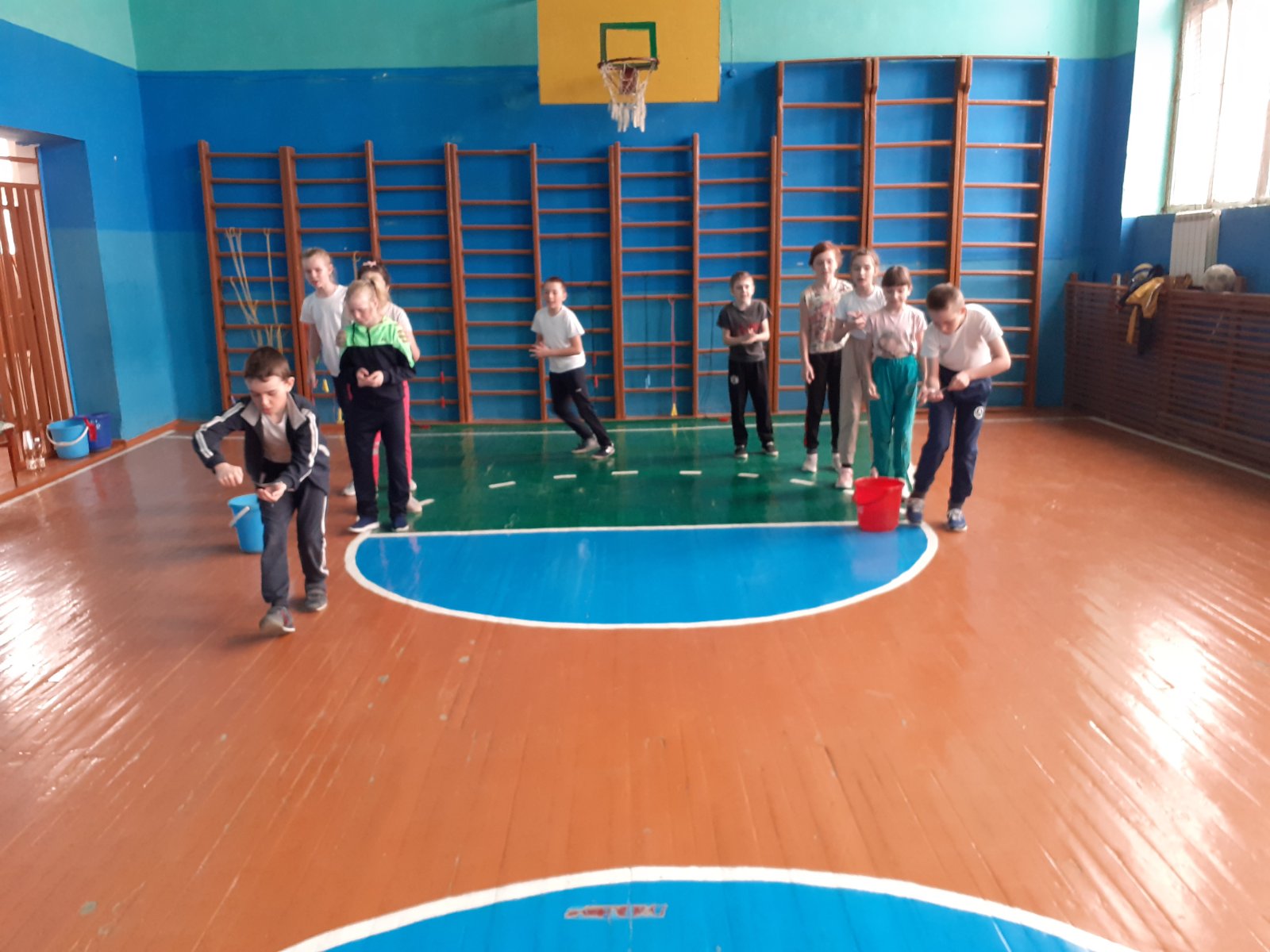 Спортивные соревнования. Водная эстафета.